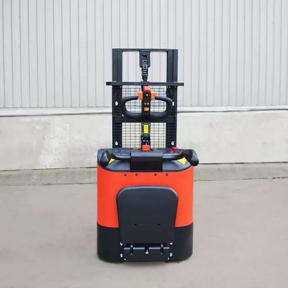 OXLIFT BX 1532E 1500 кг 3200 мм Самоходный штабелер с платформой для оператора в Челябинске купить по выгодной цене 100kwatt.ru