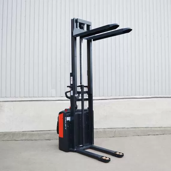 OXLIFT BX 1536E 1500 кг 3600 мм Самоходный штабелер с платформой для оператора в Челябинске купить по выгодной цене 100kwatt.ru